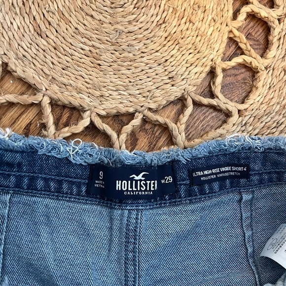 Ultra High Rise 4” Jean shorts - Picture 3 of 4
